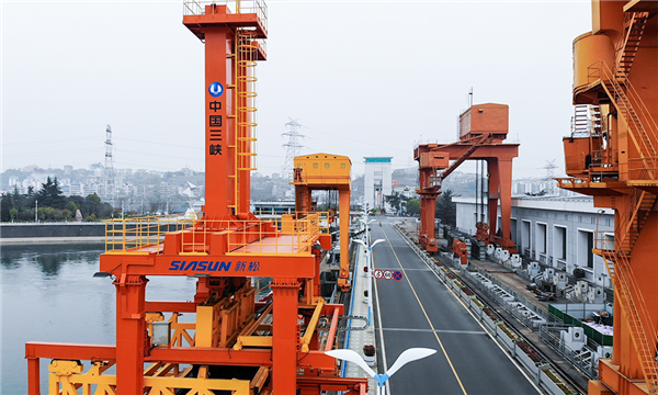 1622683656354939.png 葛洲壩清污機(jī)器人1.png