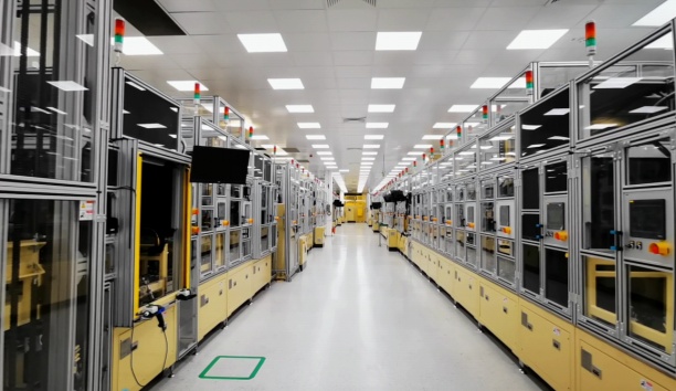 遼寧日報——中國速度！新松歐洲新能源車載充電器大型生產(chǎn)線項(xiàng)目完成終驗(yàn)收